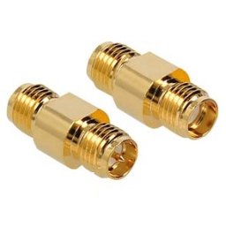 ADAPTADOR SMA HEMBRA A SMA-RP HEMBRA