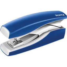 LEITZ 56030035 - Grapadora, Softpress Flat grapadora, hasta 30 hojas, Nexxt, azul