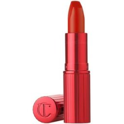 Charlotte Tilbury Barra de labios Matte Revolution .