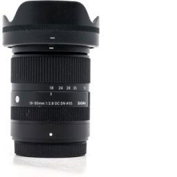 Sigma 18-50mm f/2.8 DC DN Contemporary - Fujifilm X Fit (Condition: Excellent)