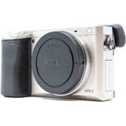 Sony Alpha A6000 (Condition: Excellent)