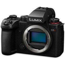 Panasonic Cámara Evil LUMIX DC-S5M2 Cuerpo. Negro