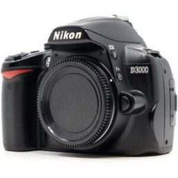 Nikon D3000 (Condition: Well Used)