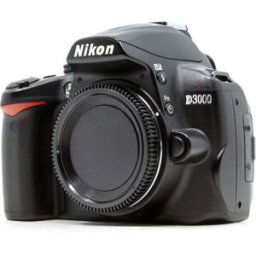 Nikon D3000 (Condition: Excellent)