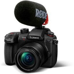 Panasonic Cámara Micro 4:3 Lumix DC-GH5M2 + Objetivo H-H025 F1.7 + Micrófono RODE Videomic Go II. Negro