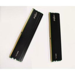 Memoria RAM Crucial Pro CP16G4DFRA32AT 16GB 1x16GB DDR4 3200MHz DIMM 1,2V
