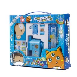Set de papelería con estuche metálico termoplástico y accesorios de dibujo