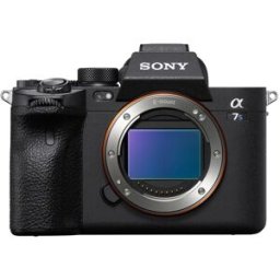 Sony Alpha 7SM III cámara Evil Full Frame cuerpo con sensor CMOS Exmor R con fotograma completo de 35 mm y vídeos en 4K (ILCE7SM3B.CEC). Negro