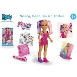 Nancy cada día un Tattoo.