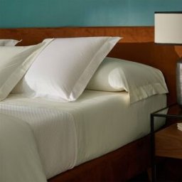 Bassols Sábana encimera algodón egipcio 200 hilos Tacto . (Cama 90 cm) Natural