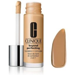 Clinique Base de Maquillaje en Polvo + Corrector Beyong Perfecting (11 Honey)