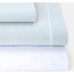 Cotton Juice Baby Home Juego de Sábanas Básico 3 piezas estrellas fondo color (disponible en varias tallas). (Minicuna) Azul niño