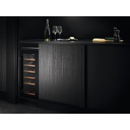 AEG KITCHEN Vinoteca empotrable AWS4020B5B, Cíclico, Empotrable, Menos de 20 botellas.