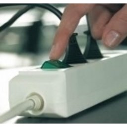 Regleta Brennenstuhl Eco-Line 8 Tomas con Interruptor y Cable 3 m Blanco
