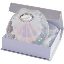 El Recién Nacido Concha madre perla de bautizo personalizable con nombre. Blanco niño