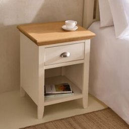 El Corte Inglés Mesita de noche de madera de roble con cajón Hampstead . Blanco roto/Roble