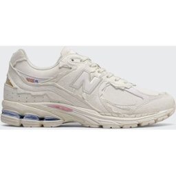 New Balance Zapatilla Casual de Mujer 2002R . (37) Blanco roto