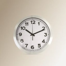 El Corte Inglés Reloj de pared plateado con fondo blanco Praga . (30 cm) Blanco