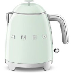 SMEG Hervidor KLF05 mini con capacidad para 0.8 litros. Verde