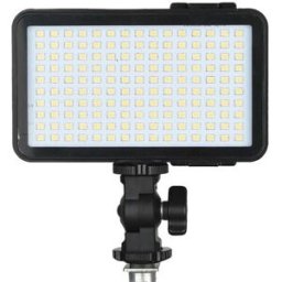 Mini foco led Godox para móvil M150