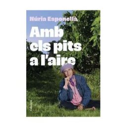 Columna CAT Amb Els Pits A L'aire