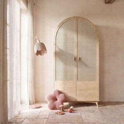 Maisons du Monde Lámpara de pie de madera de álamo y pantalla de ratán trenzado bicolor Alt. 143 cm