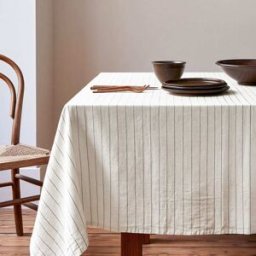 Sensei Maison Mantel de algodón y lino con finas rayas crudo 170x250