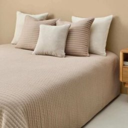 Textura Interiors Colcha lisa acolchada pespunte rayas color gris piedra. Cama 80-90cm