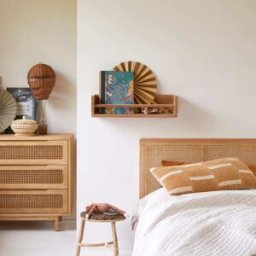 Tikamoon Estantería infantil para pared de teca maciza de 60 cm