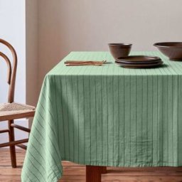 Sensei Maison Mantel de algodón y lino con finas rayas verde salvia 170x250