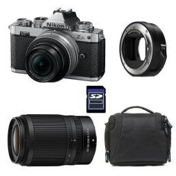 Cámara Mirrorless Nikon Z Fc 20.9MP 4K UHD 16-50mm + 50-250mm VR Plata + Bolsa + Tarjeta SD