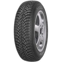 Neumático Goodyear Ultragrip 9+ 205/65 R15 94 T