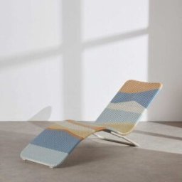 Maisons du Monde Tumbona de exterior en acero epoxi y resina multicolor