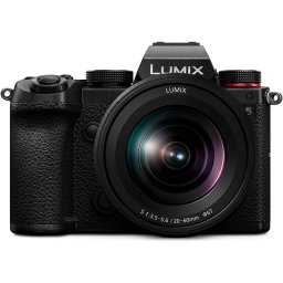 Panasonic Lumix DC-S5K 24MP WiFi + Objetivo 20-60mm F3.5-5.6