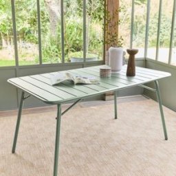 sweeek Mesa de jardín bistró de acero plegable, 6 plazas, 140cm, verde