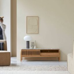 Tikamoon Mueble para tv de teca maciza y terrazo prémium de 140 cm