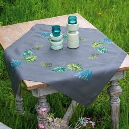 Nappe à broder ""feuilles tropicales