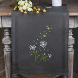 Chemin de table à broder ""pissenlits et oiseaux