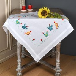 Nappe à broder ""poules folles
