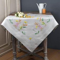 Nappe à broder ""lapins et pissenlits