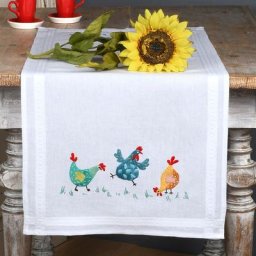 Chemin de table à broder ""poules folles