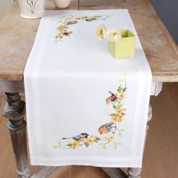 Chemin de table à broder ""oiseaux du jardin