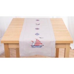 Chemin de table à broder ""voilier
