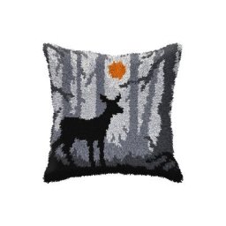 Devant de coussin au point noué ""silhouette de chevreuil