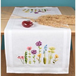 Chemin de table à broder ""fleurs modernes