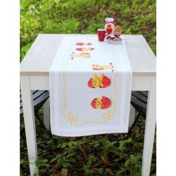 Chemin de table à broder ""poussins dans œufs