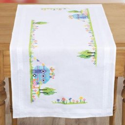 Chemin de table à broder ""camping
