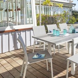 Chaise de jardin empilable Essentia Galet Blanc