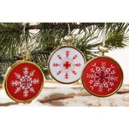 Tableaux miniatures à broder ""cristaux de neige"", 3 pièces