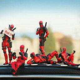 Figurines d'action Disney Marvel Deadpool en PVC Mini poupée décoration de voiture Figurine de
